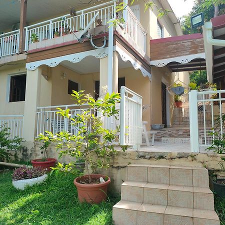 Apartamento Bromelias Le Robert Exterior foto