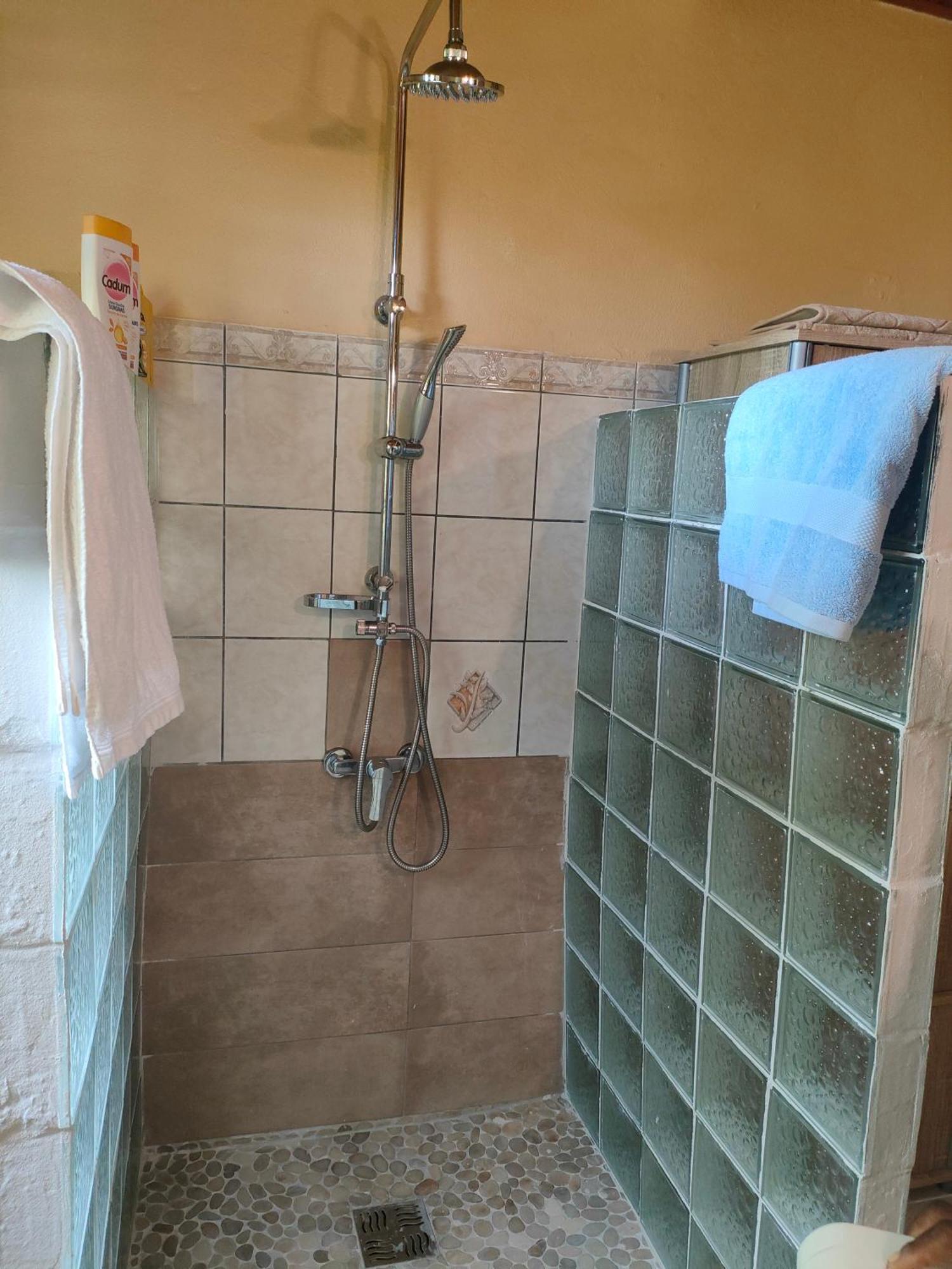 Apartamento Bromelias Le Robert Exterior foto