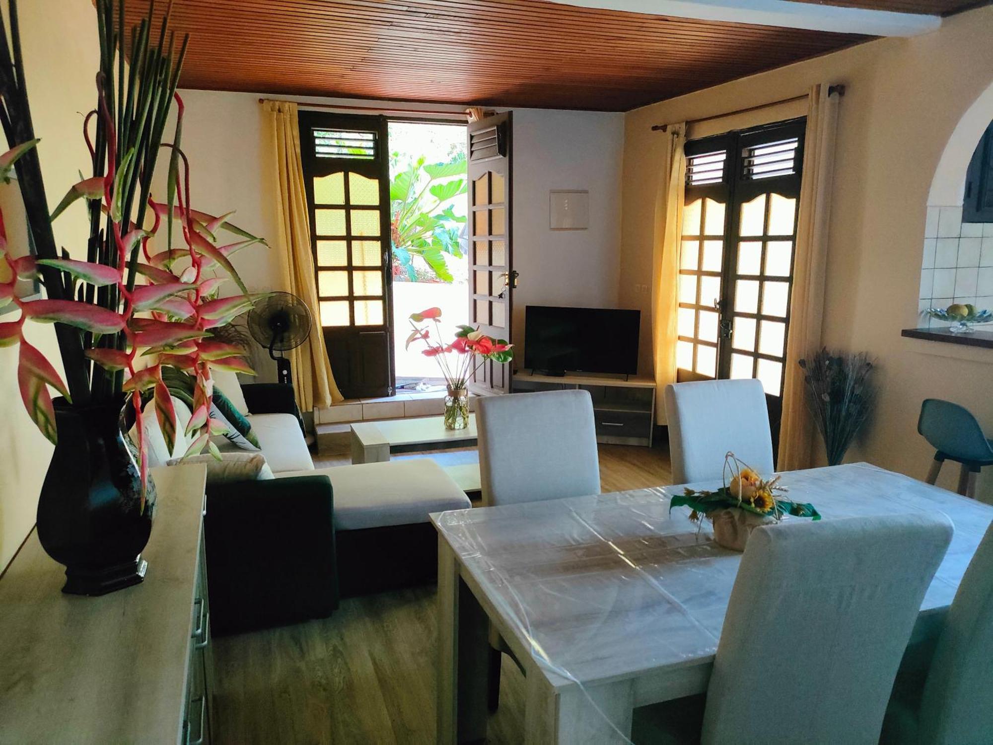 Apartamento Bromelias Le Robert Exterior foto